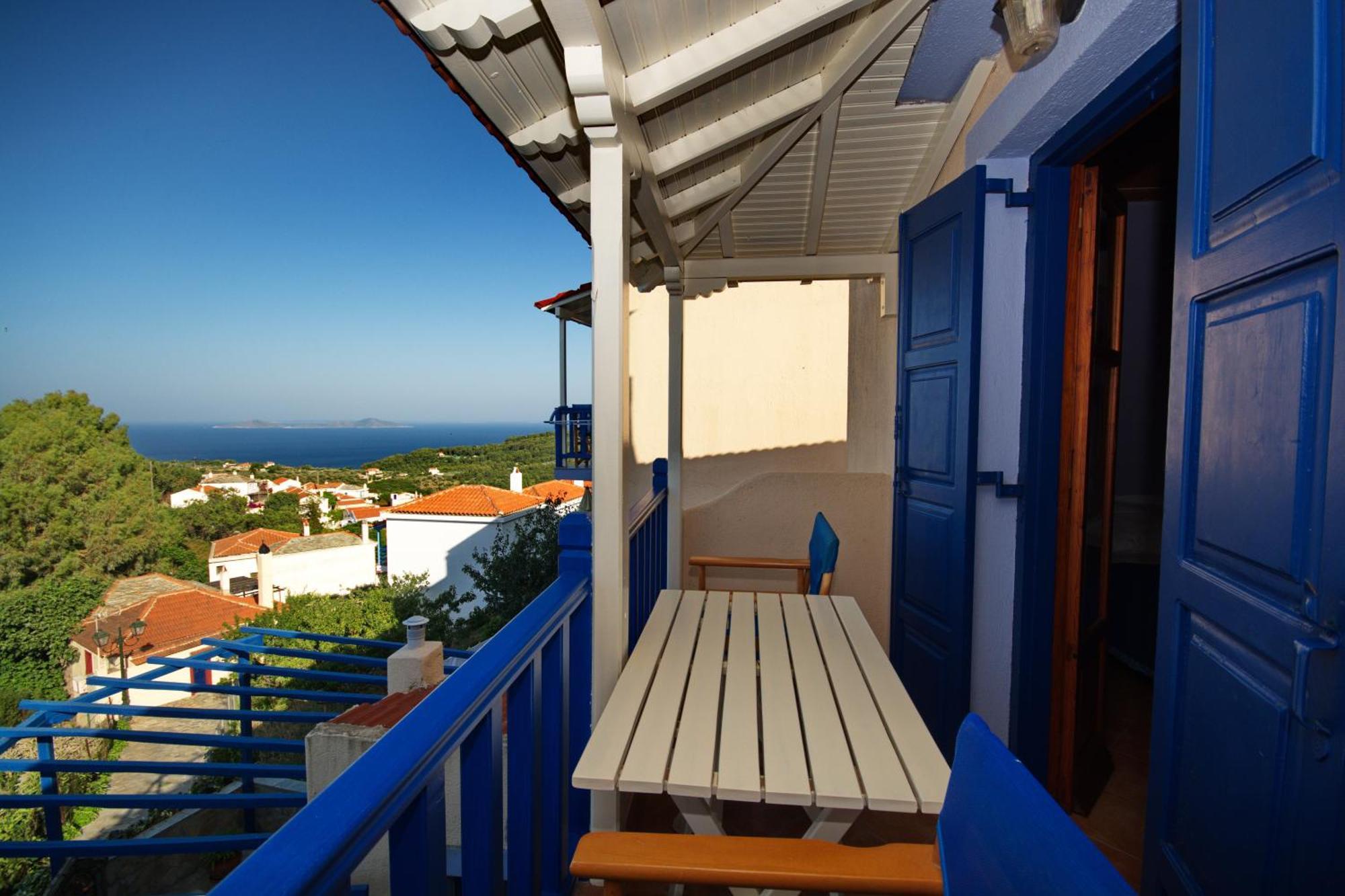 Fantasia House Alónnisos الغرفة الصورة